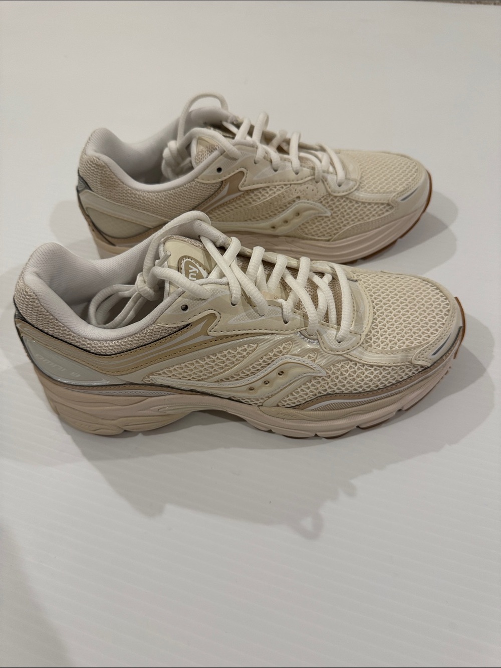 Saucony Progrid Omni 9 Women’s Size 8.5 New with Box!